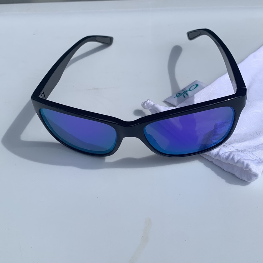 Oakley Women’s Forehand Sunglasses-Purple